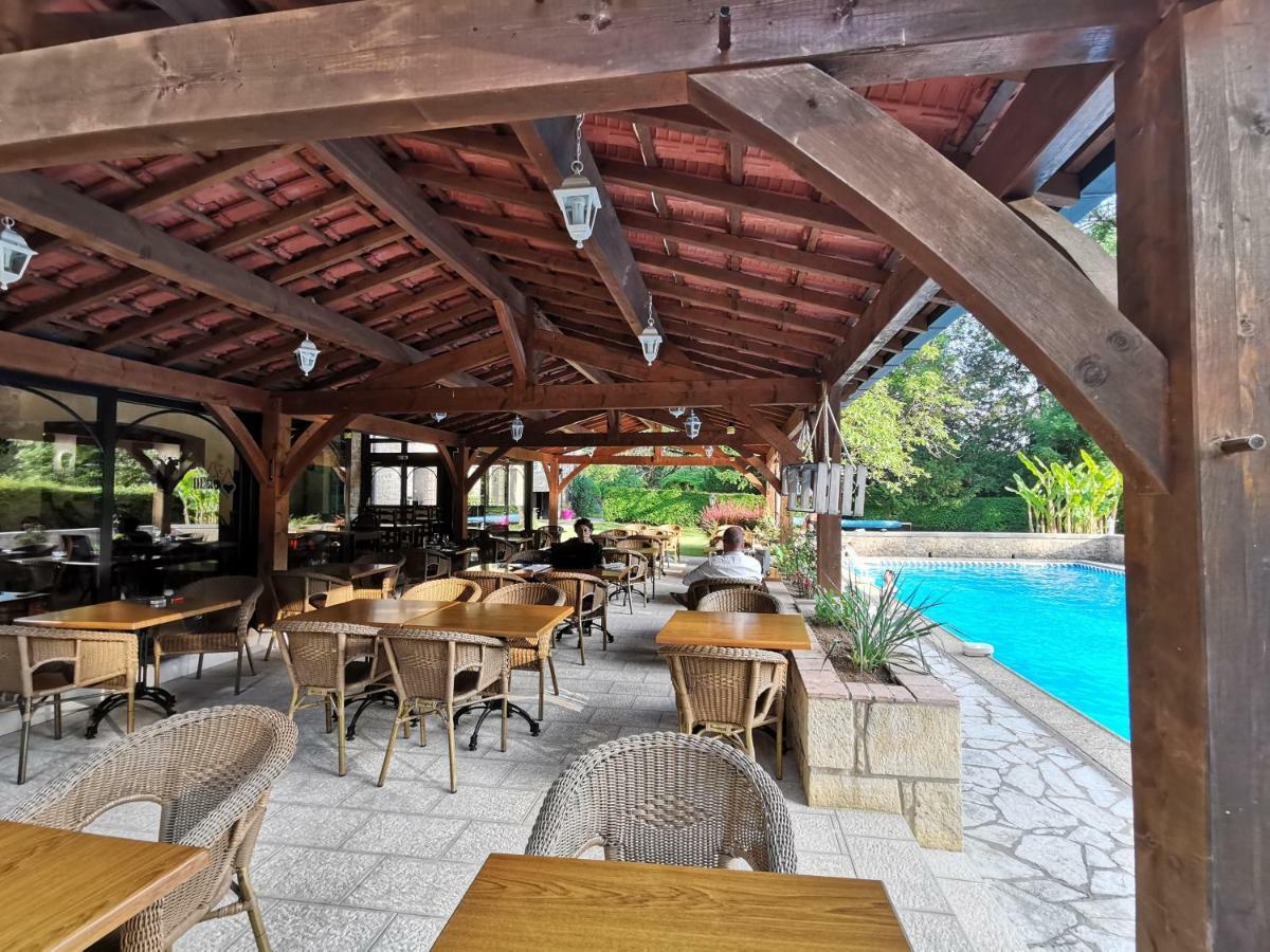 Hotel Le Relais Du Touron Carsac-Aillac Екстериор снимка