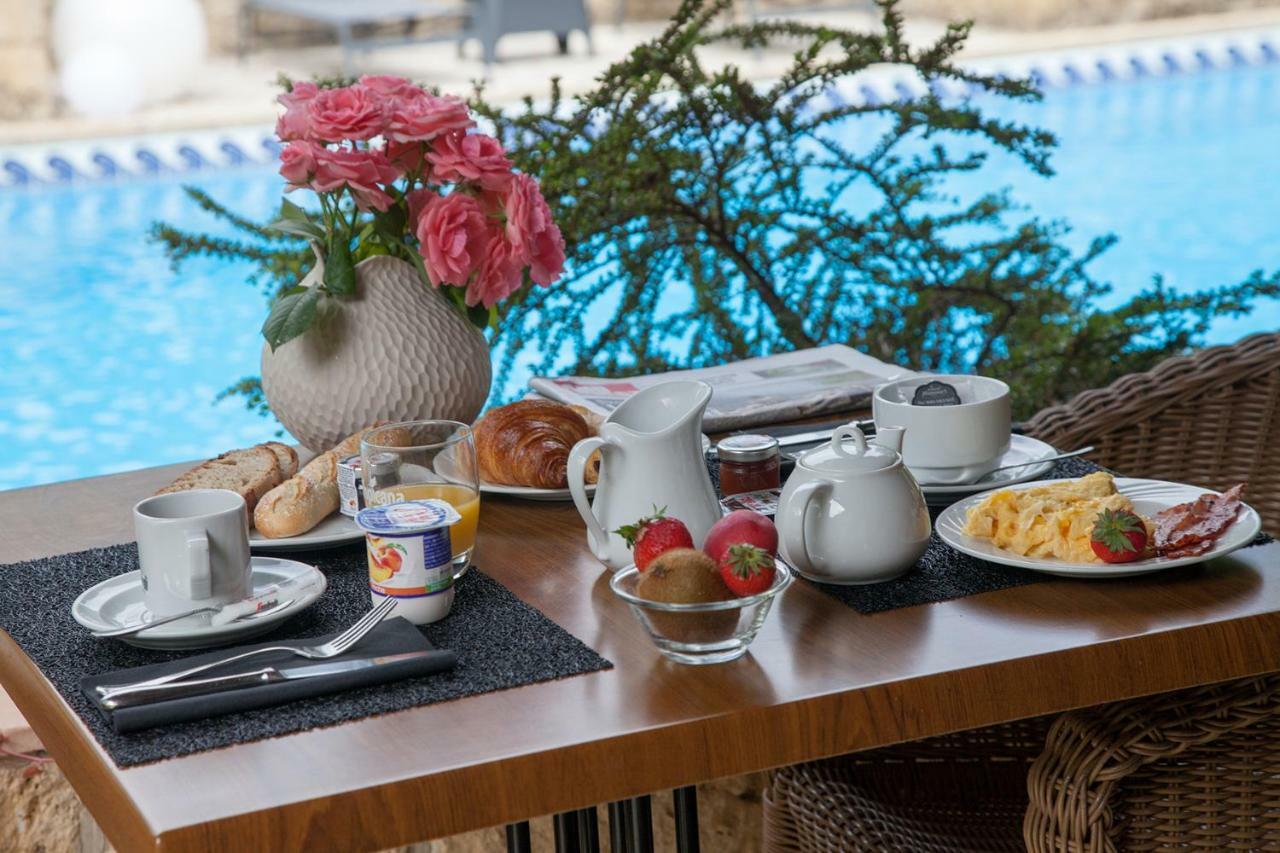 Hotel Le Relais Du Touron Carsac-Aillac Екстериор снимка